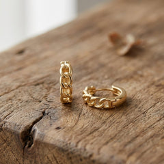 14K Yellow Gold Curb Huggie Hoop Earrings,13mm