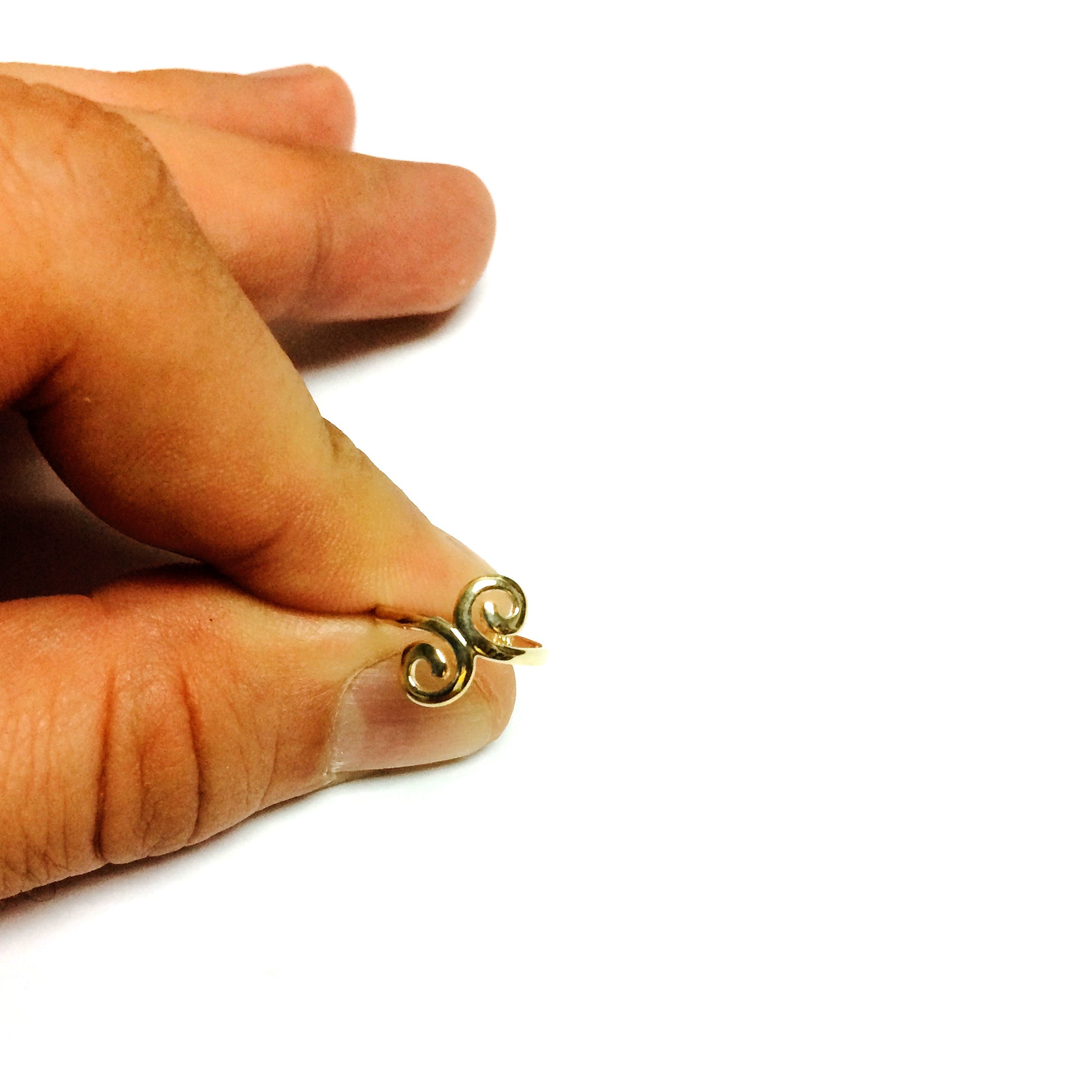14K Yellow Gold Swirl Design Cuff Style Adjustable Toe Ring fine designer jewelry for men and women
